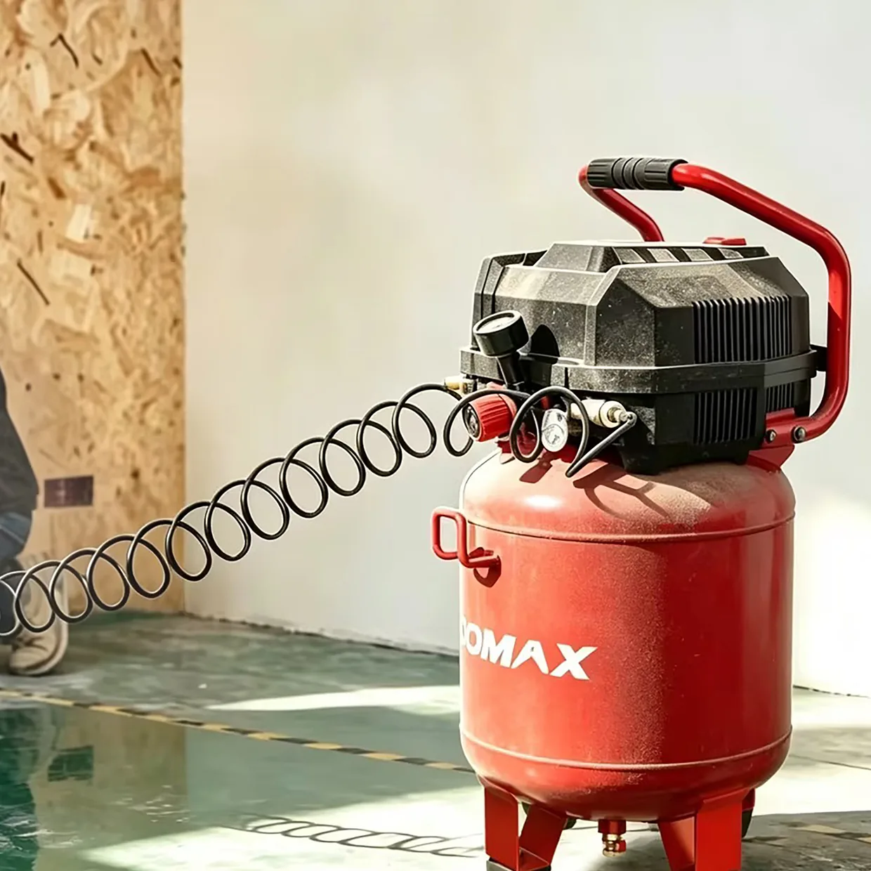 （232481）EMX 1500W Oil-Free Air Compressor 24L, Vertical